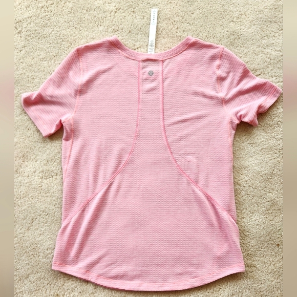 Lululemon Long Distance Short Sleeve Sweat Wick Lightweight Workout Pink 4 - Picture 3 of 9